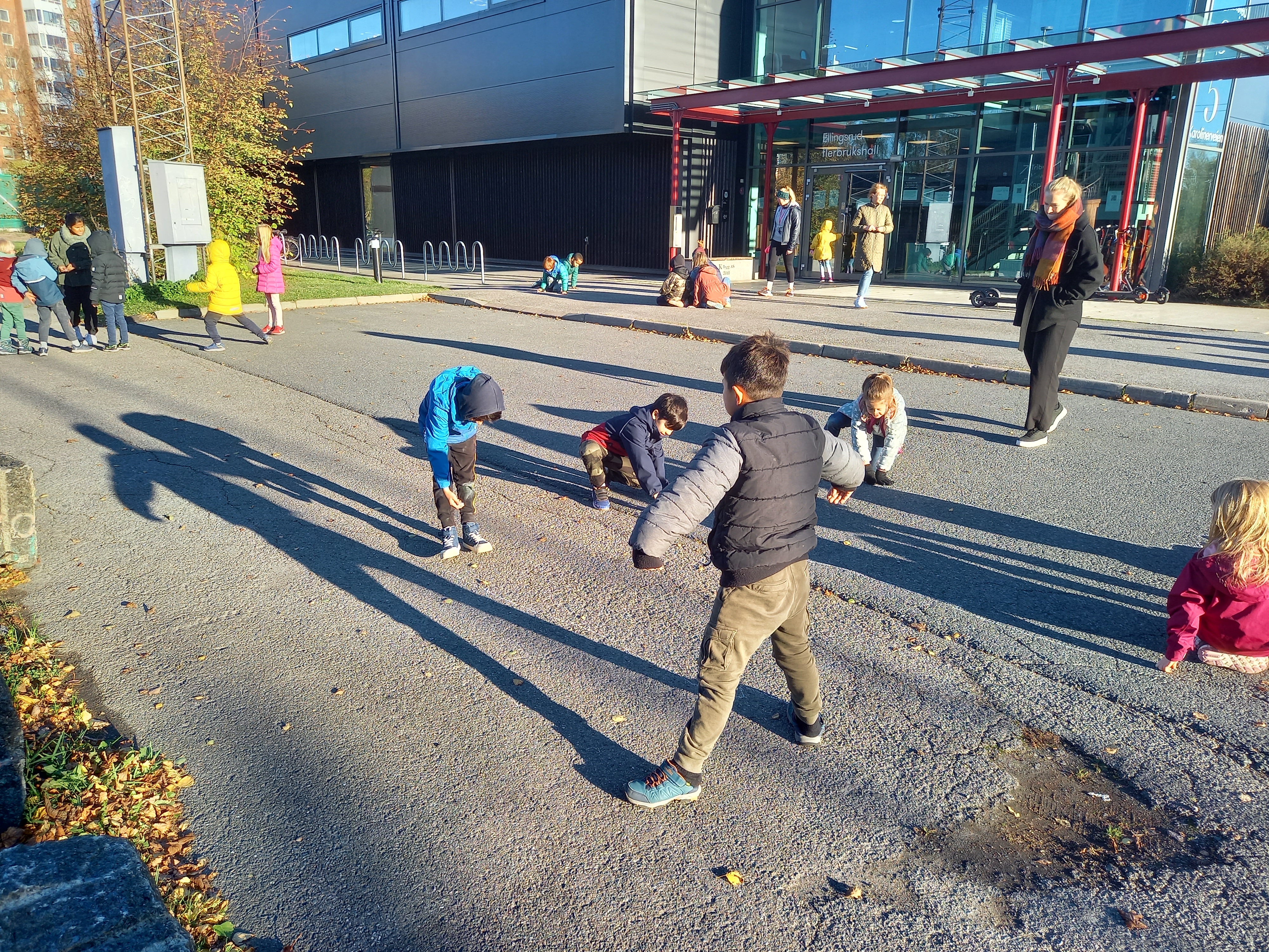 Workshop om lys og skygge i forbindelse med vår nye skolegård.